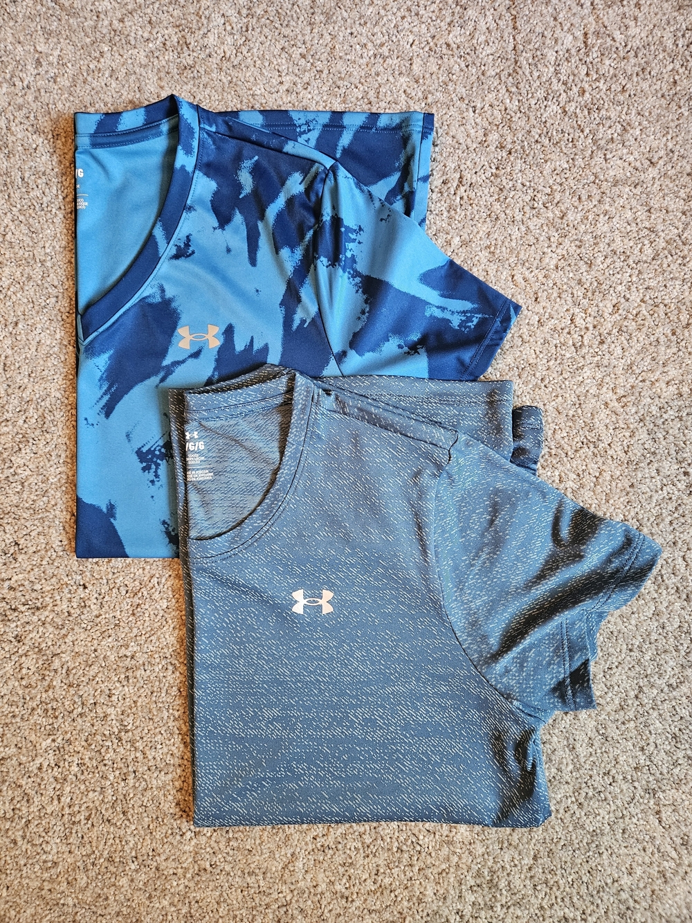 NWOTS Women's Under Armour Moisture-Wicking Top Set